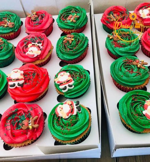 Christmas Cupcakes (5 Days Required)